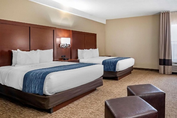 Comfort Inn & Suites Junction City - near Fort Riley image 23