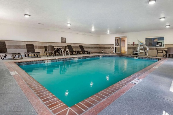 Comfort Inn & Suites Junction City - near Fort Riley image 26